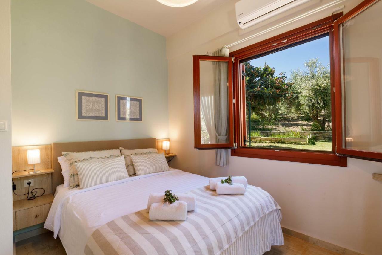 Lily'S Cottage Platanias Esterno foto