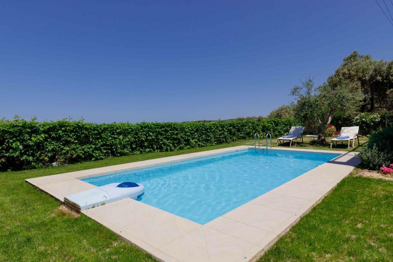 Lily'S Cottage Platanias Esterno foto
