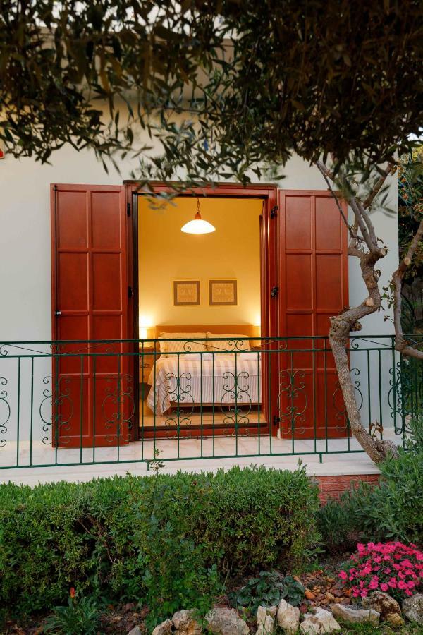 Lily'S Cottage Platanias Esterno foto